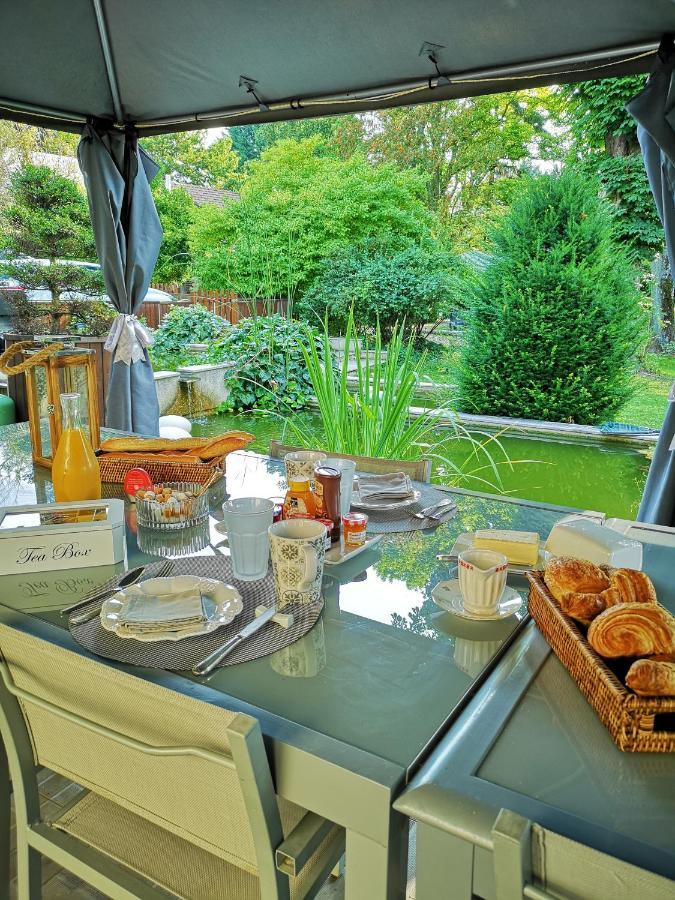 Courteuil L'Ame Des Hospitaliers Bed & Breakfast エクステリア 写真